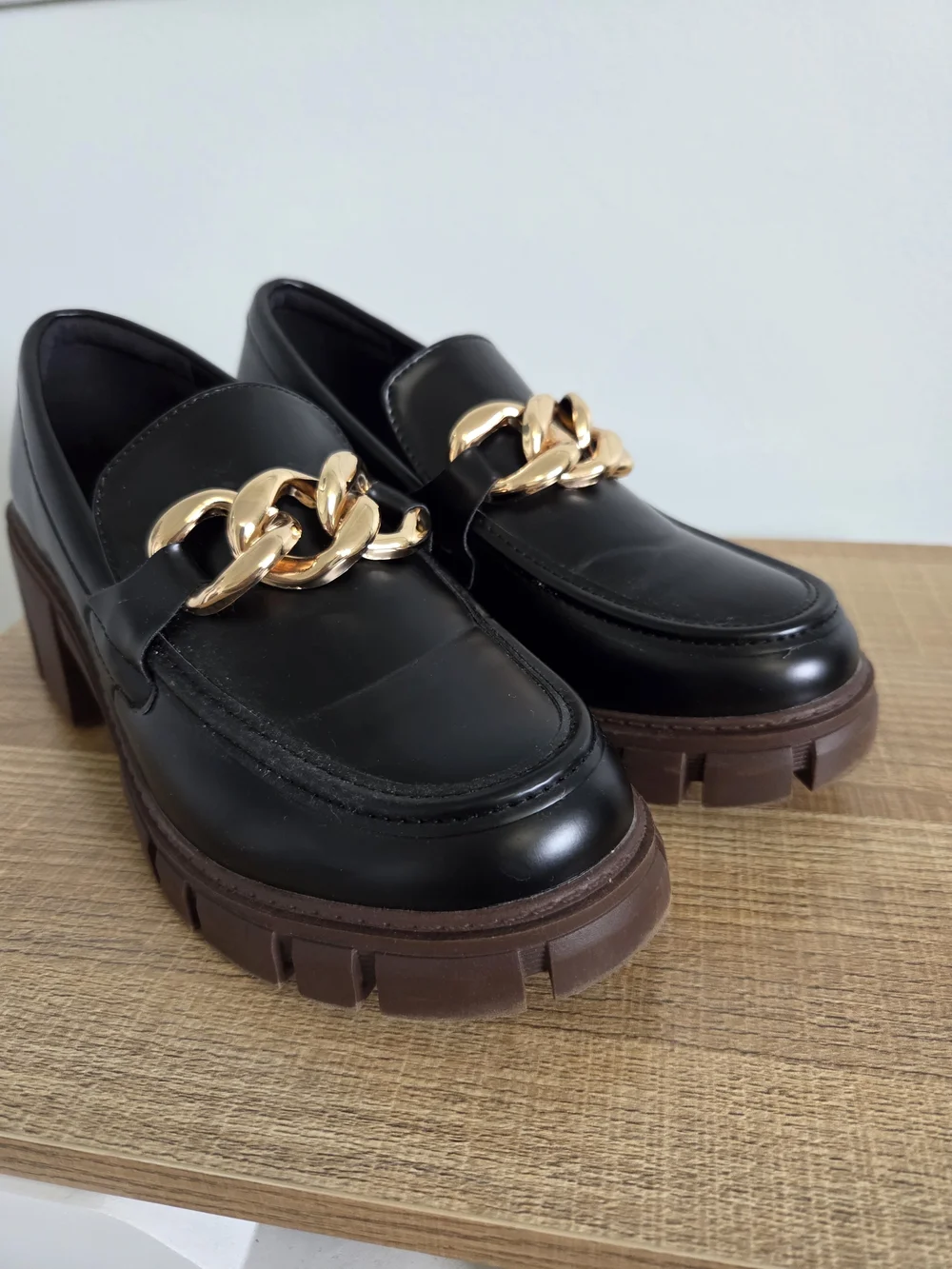 Black Chunky Chain-Accent Loafers - Picture 3 of 4
